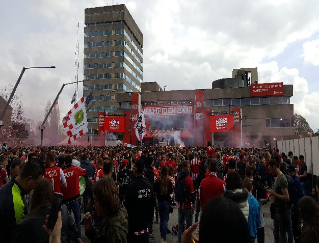 PSV Huldiging